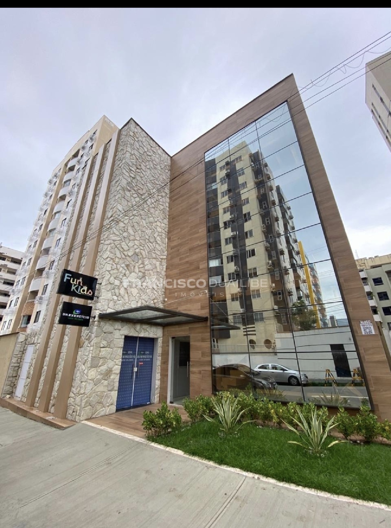 Prédio Comercial em Renascença