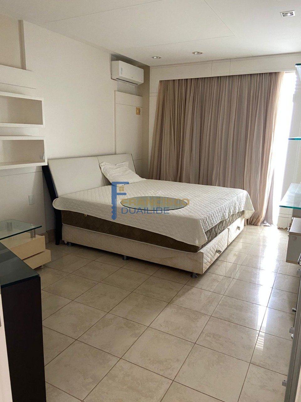 Mansão na Sambaquis — foto 4 de 28