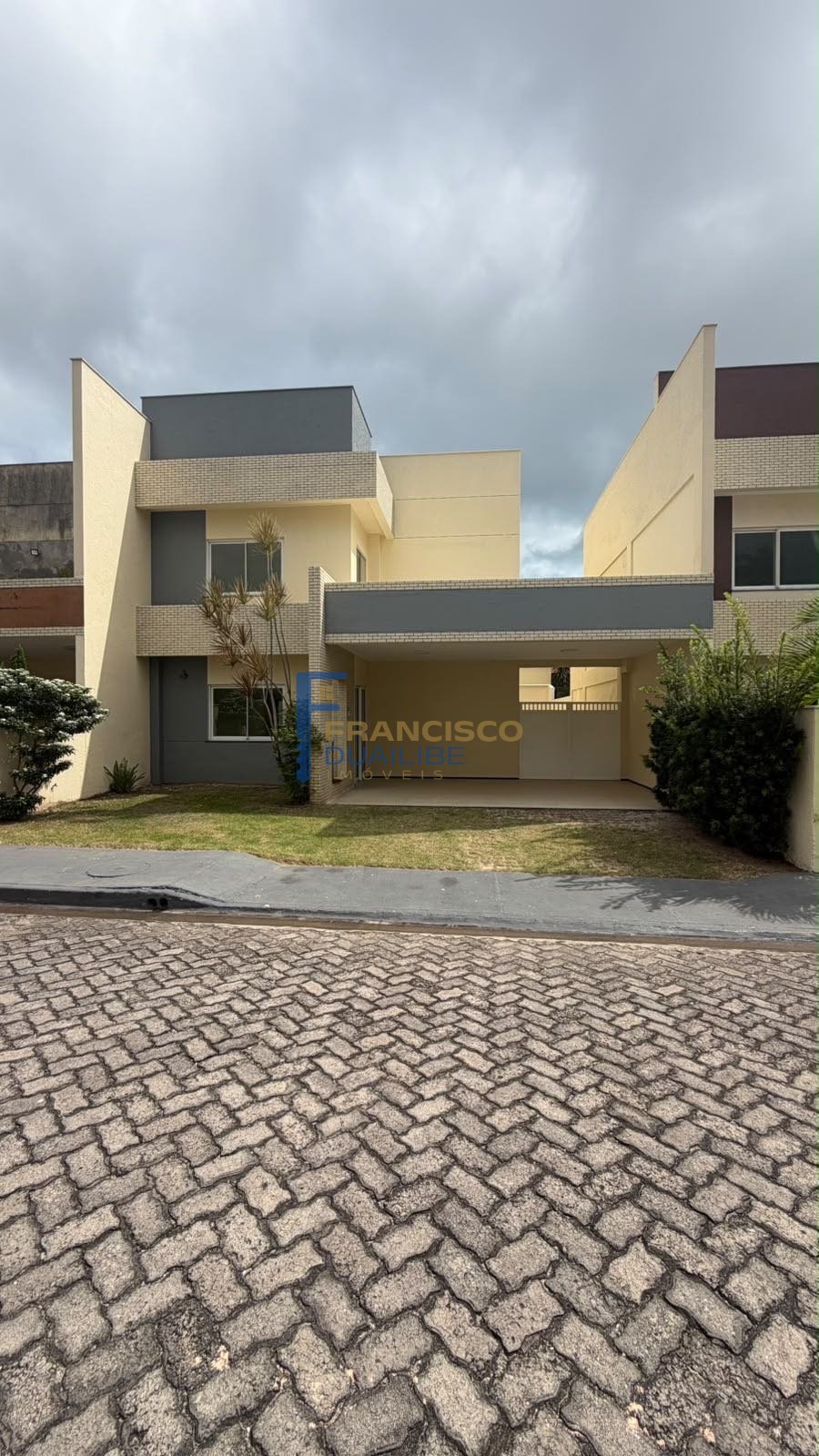 Casa em Cond a 500m da praia