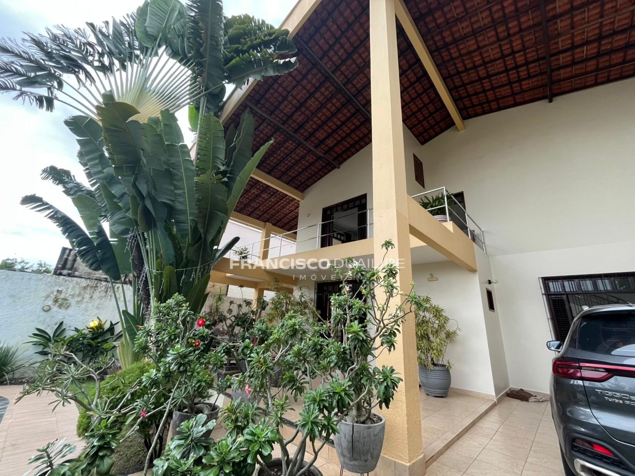 Casa Alteroza