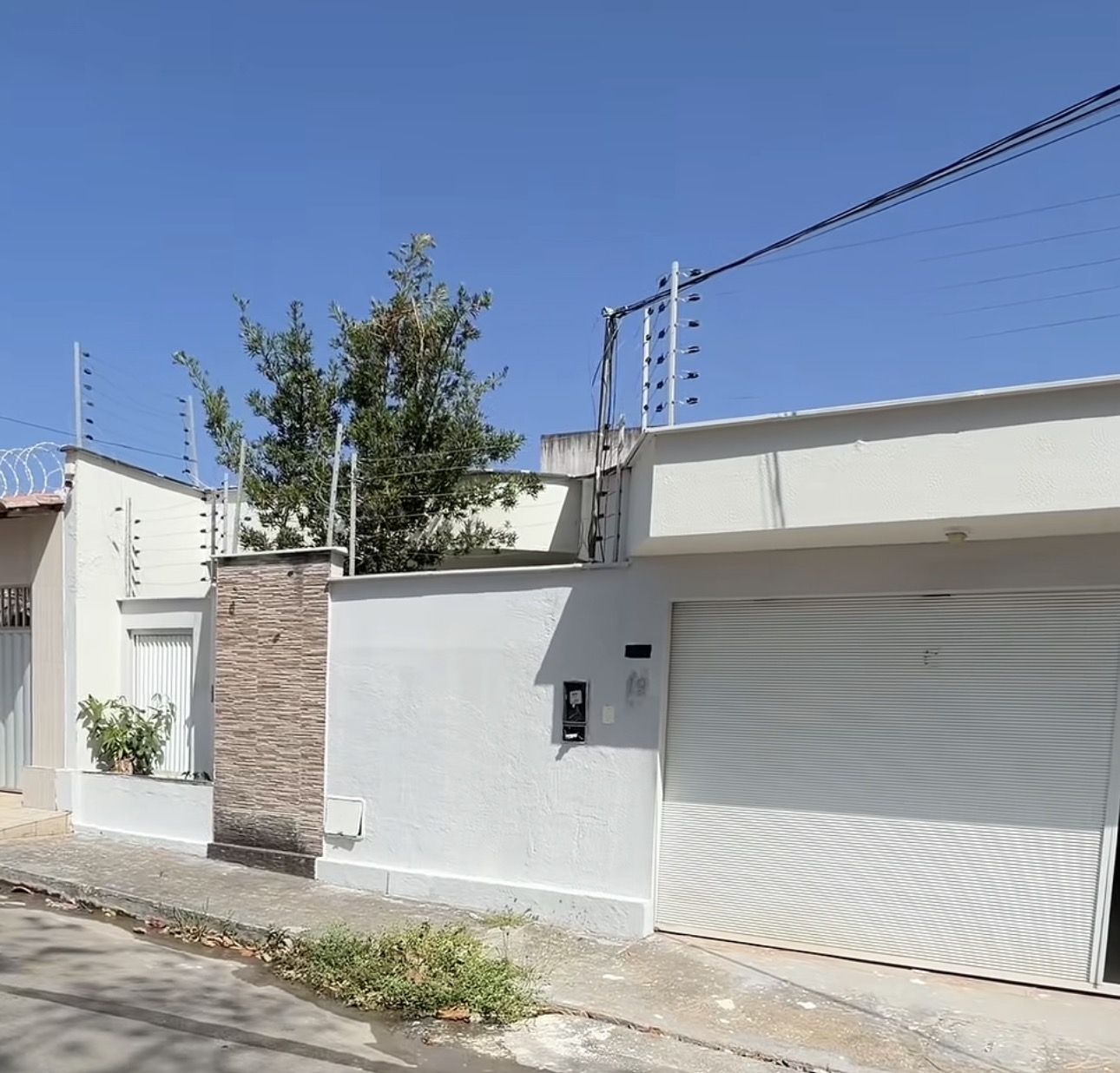 Casa + Ponto ao lado